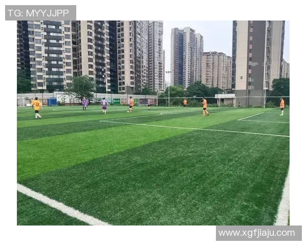 巨星闪耀绿茵战场耐克携手足球传奇共燃激情时刻 巨星闪耀绿茵战场耐克携手足球传奇共燃激情时刻