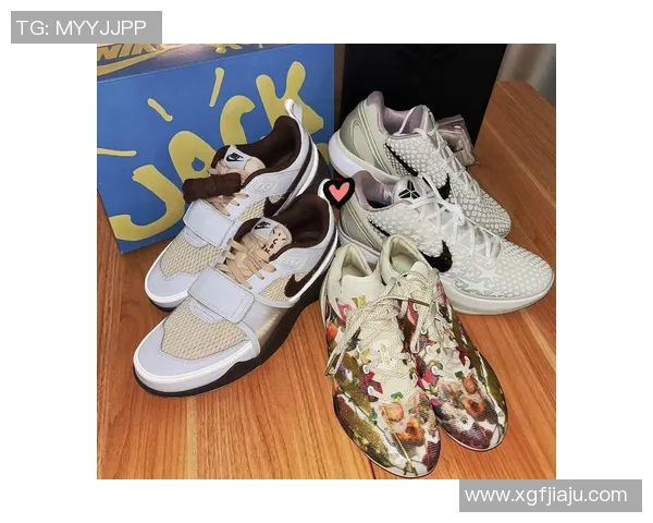 足球球星夏季休闲必备拖鞋选择指南穿搭舒适又时尚