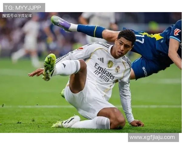 足球球星遭遇恶意骚扰事件频发呼吁加强保护措施保障球员隐私安全